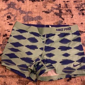 nike pros dri fit